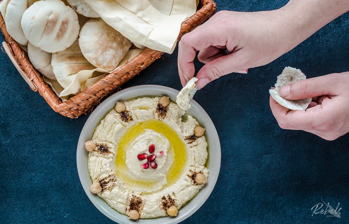 Traditional Lebanese Hummus